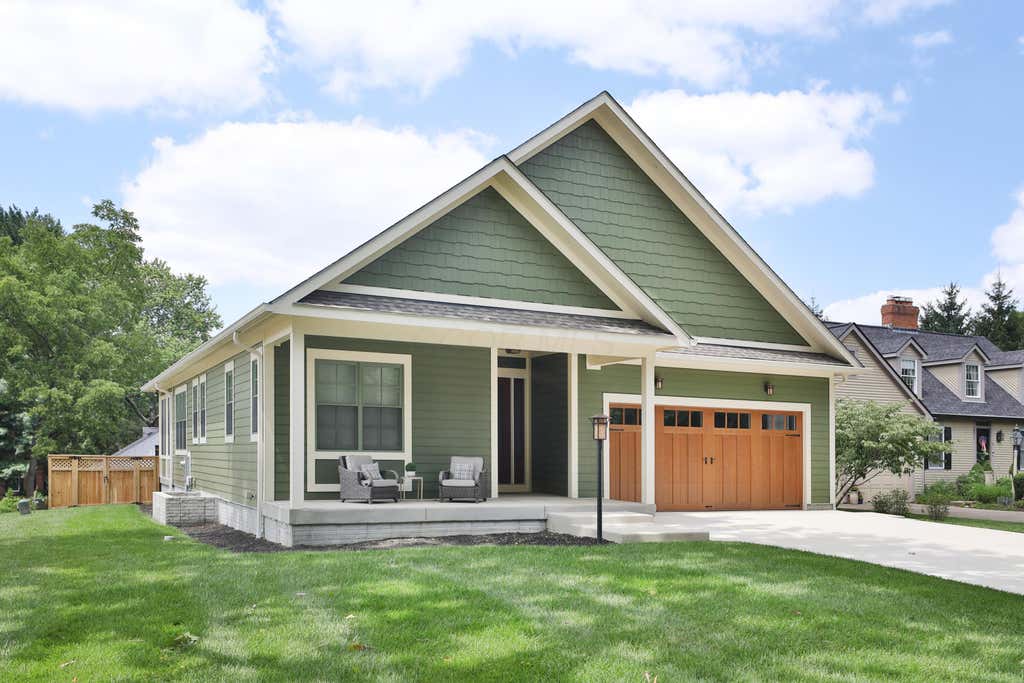Photo of 6003 Weatherburn Place, Worthington, OH 43085 (MLS # 226027917)