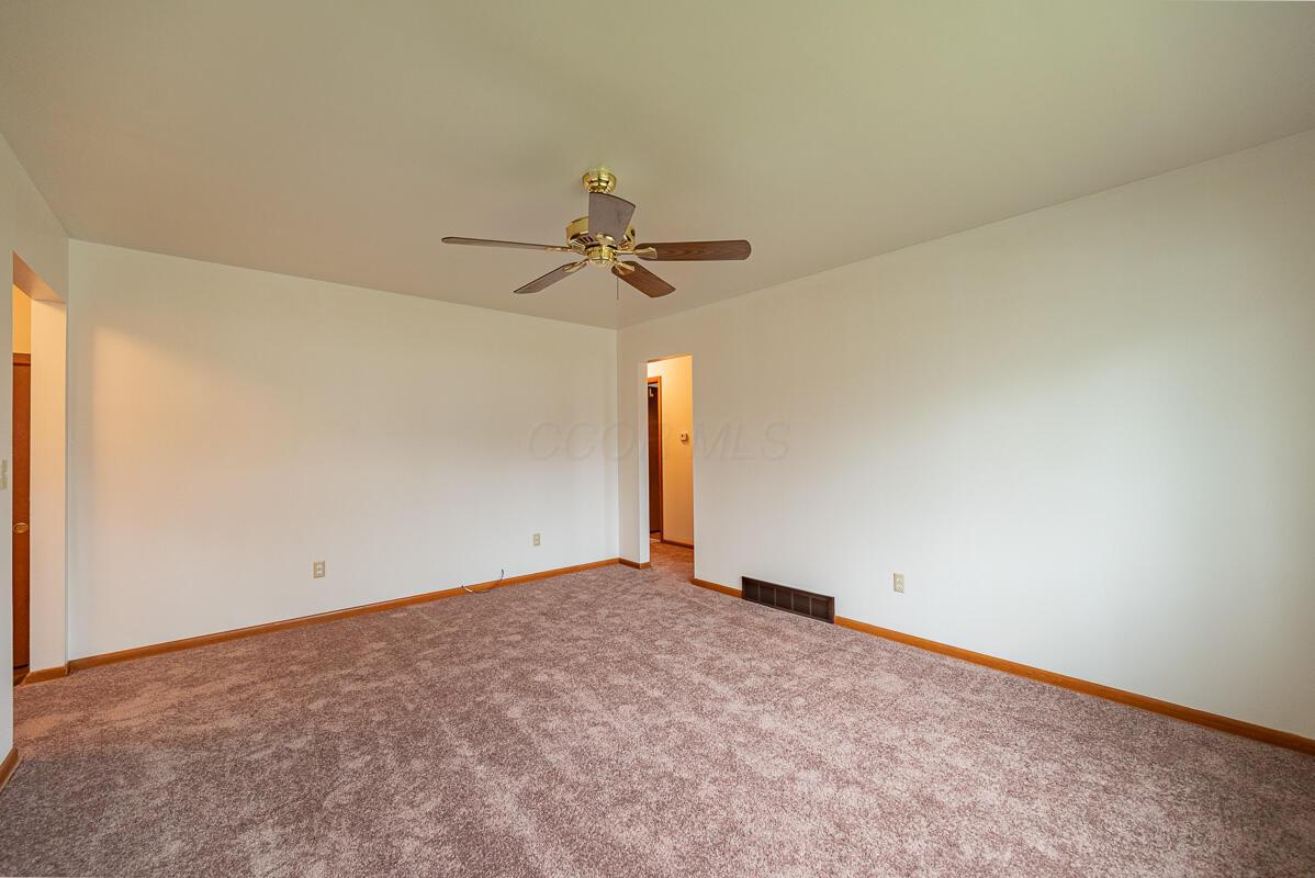5513 Tamarack Boulevard, Columbus, Ohio image 5