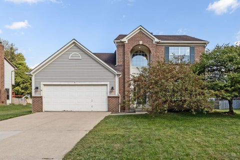 Photo of 730 Montmorency Drive E, Pickerington, OH 43147 (MLS # 226035301)