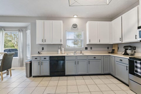 Tiny photo for 730 Montmorency Drive E, Pickerington, OH 43147 (MLS # 226035301)