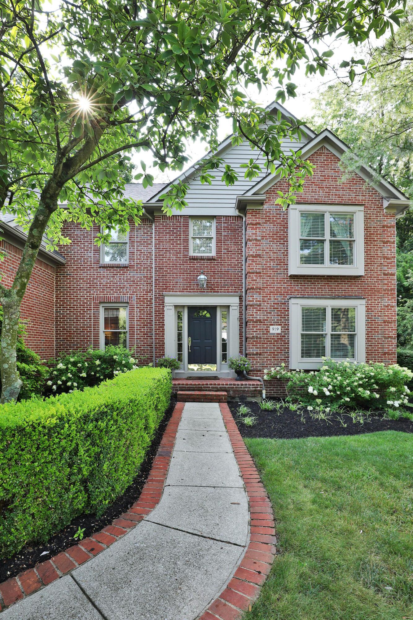 919 Valleyview Drive, Westerville, Ohio image 3