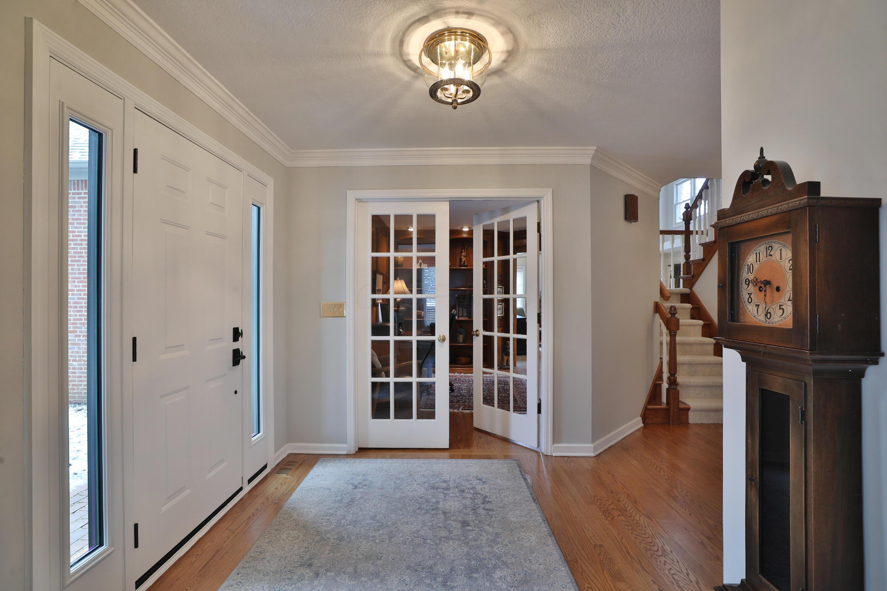 919 Valleyview Drive, Westerville, Ohio image 7