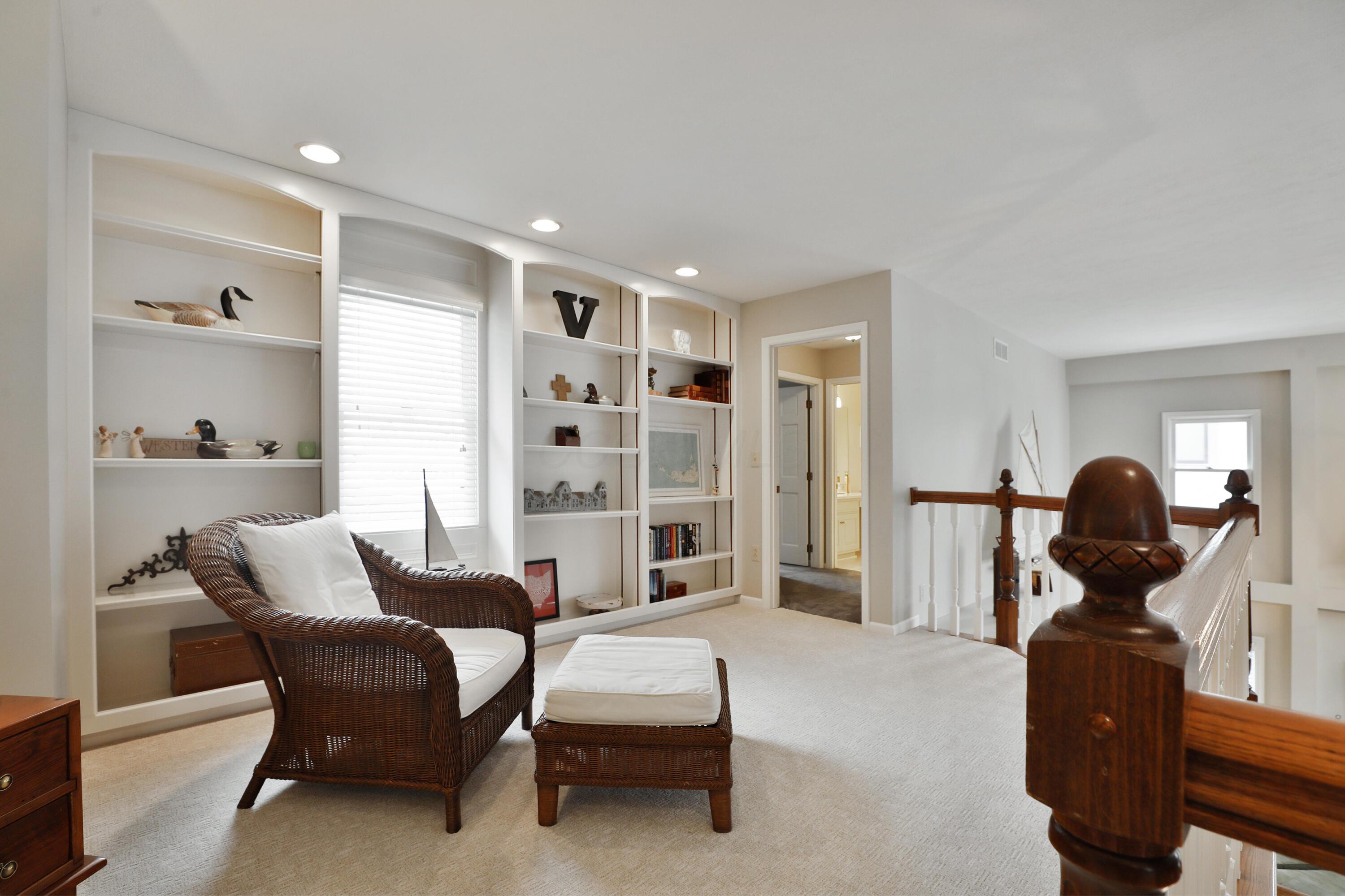 919 Valleyview Drive, Westerville, Ohio image 34