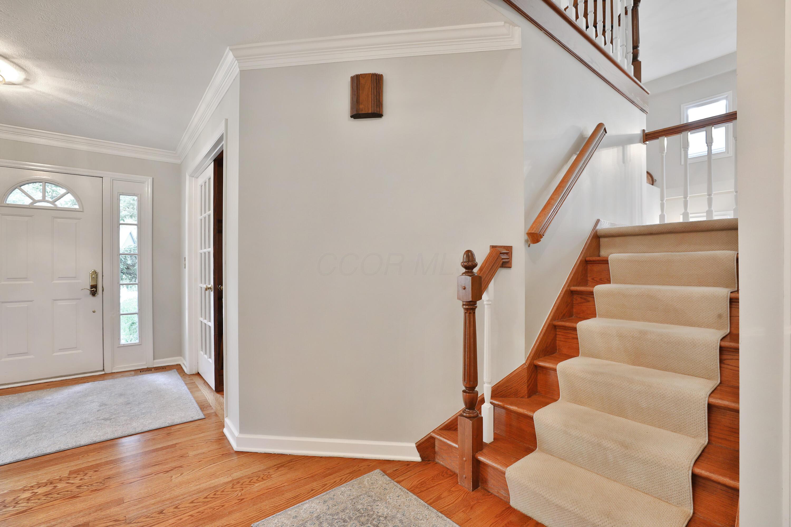 919 Valleyview Drive, Westerville, Ohio image 31