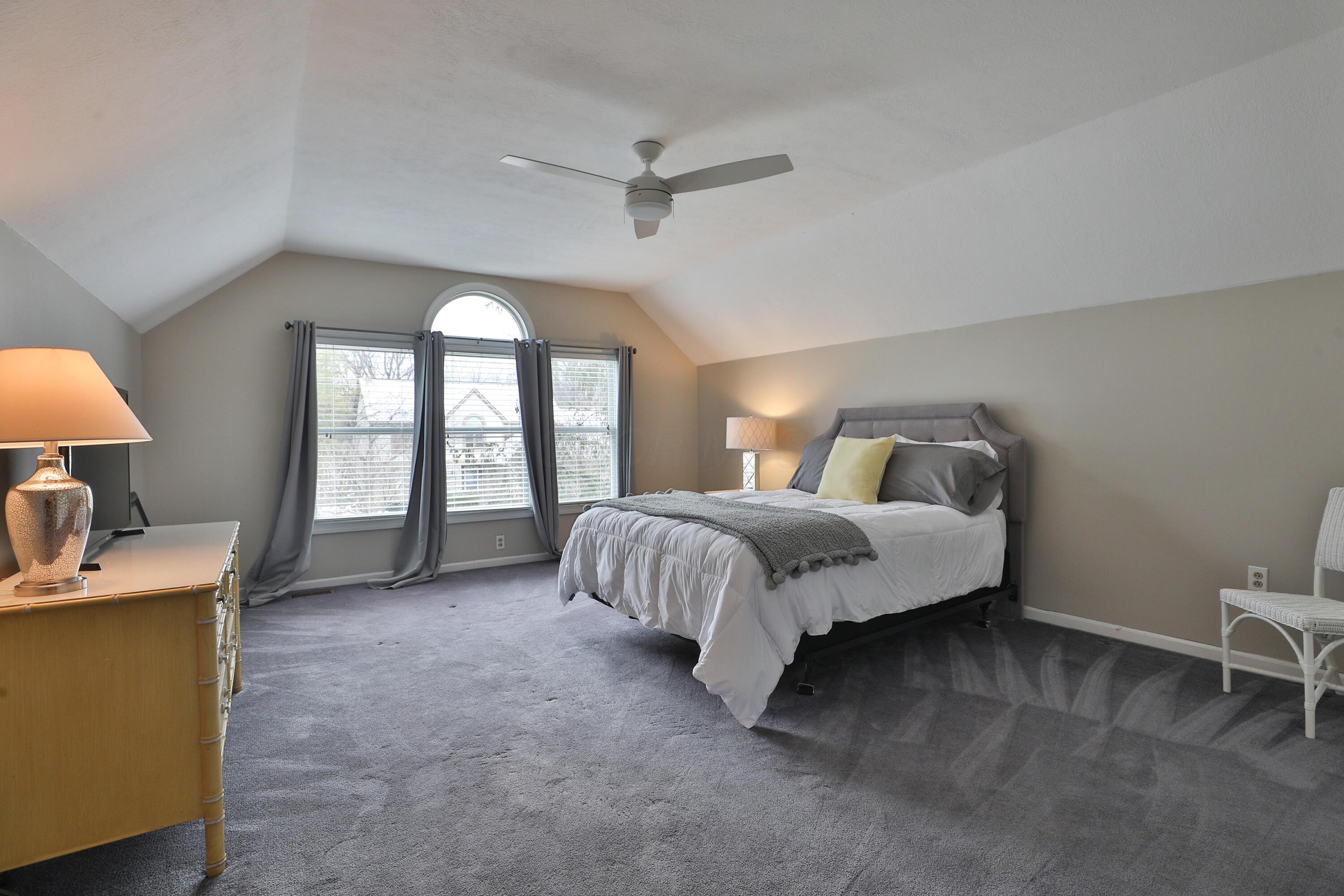 919 Valleyview Drive, Westerville, Ohio image 47