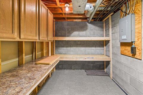 Tiny photo for 4923 Stoneybrook Boulevard 21F #21F, Hilliard, OH 43026 (MLS # 226000519)