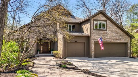 Photo of 117 Lake Bluff Drive, Columbus, OH 43235 (MLS # 226011743)