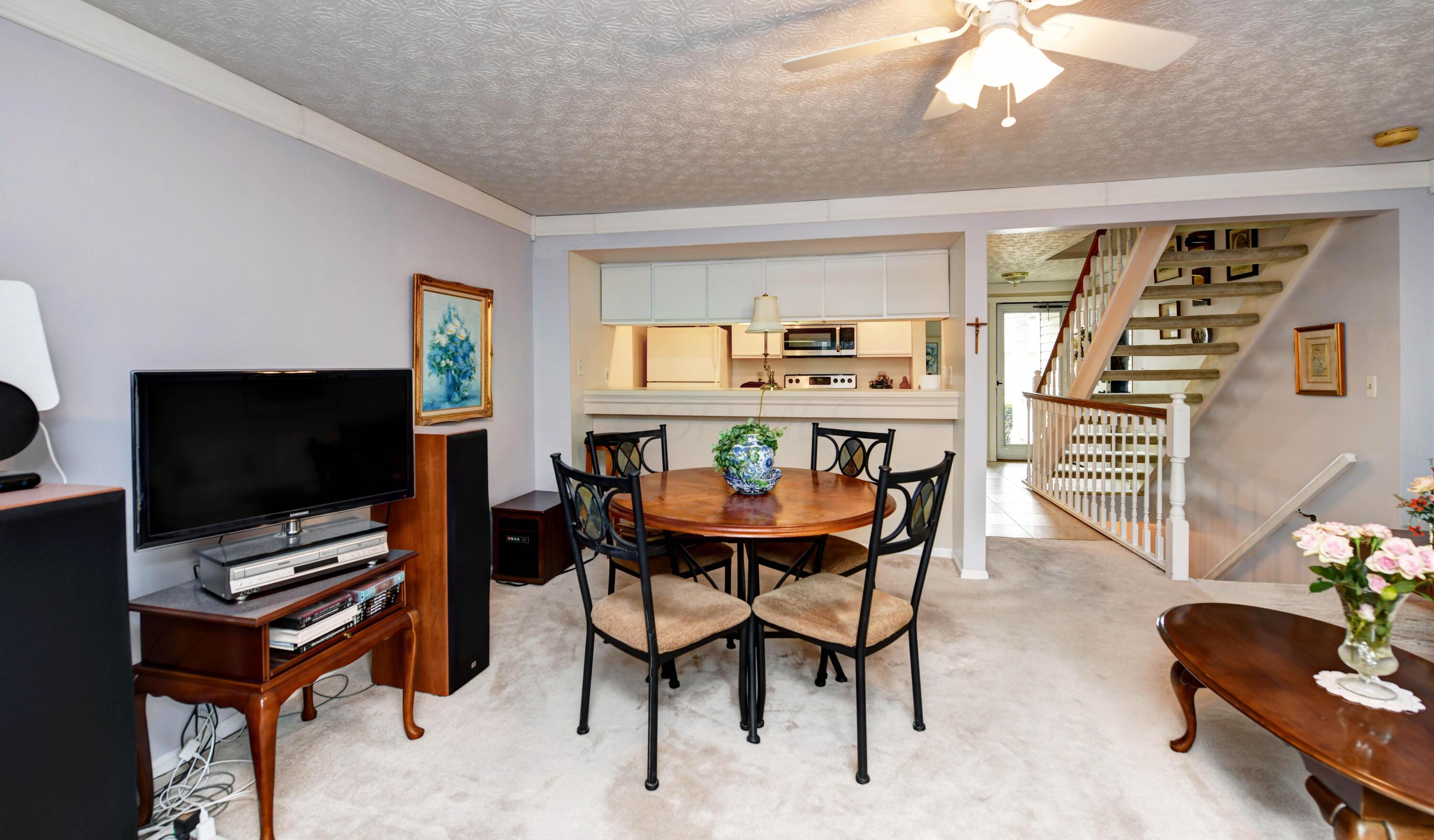 7555 Bay Hill Drive, Pickerington, Ohio image 9