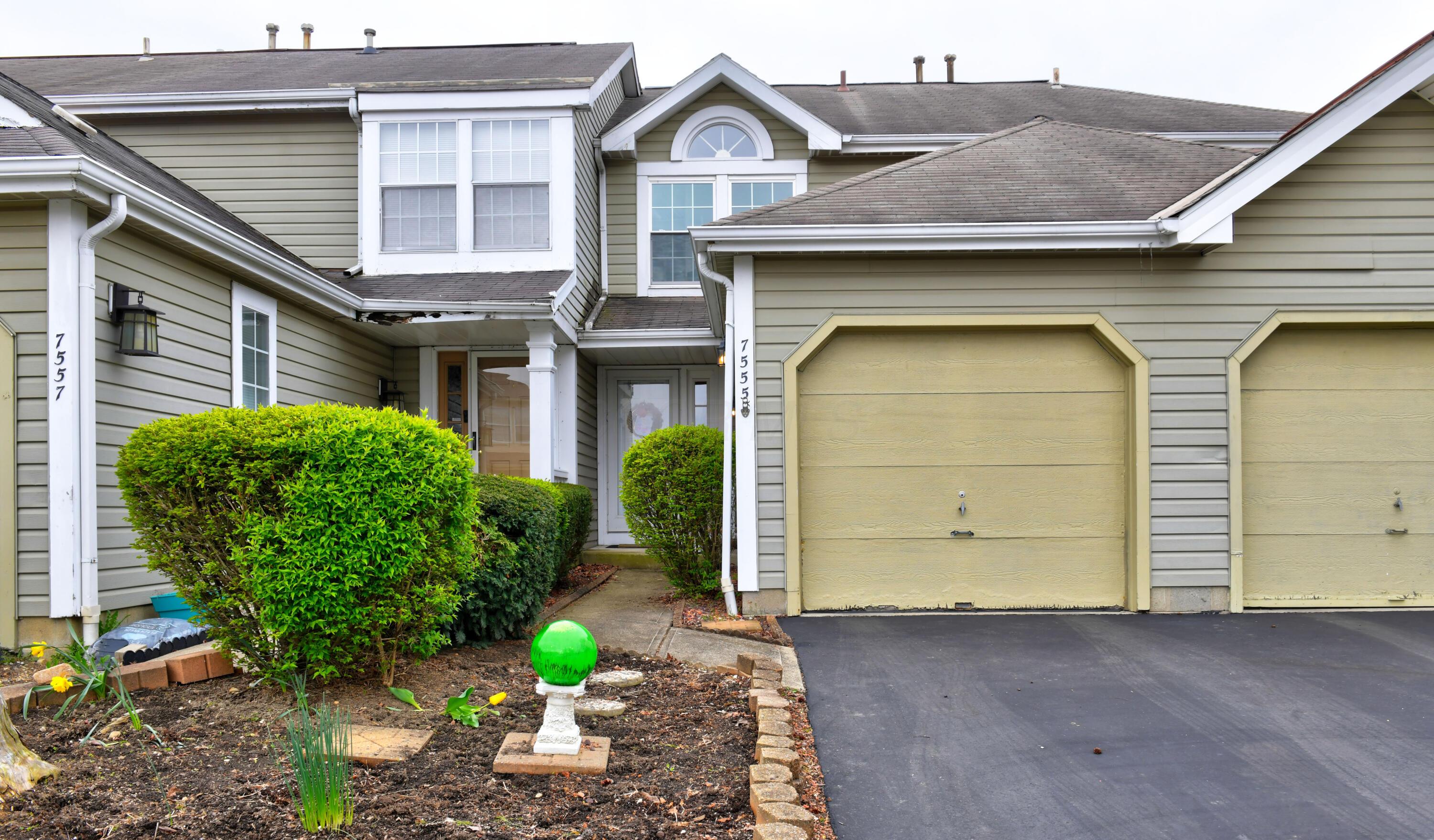 7555 Bay Hill Drive, Pickerington, Ohio image 2