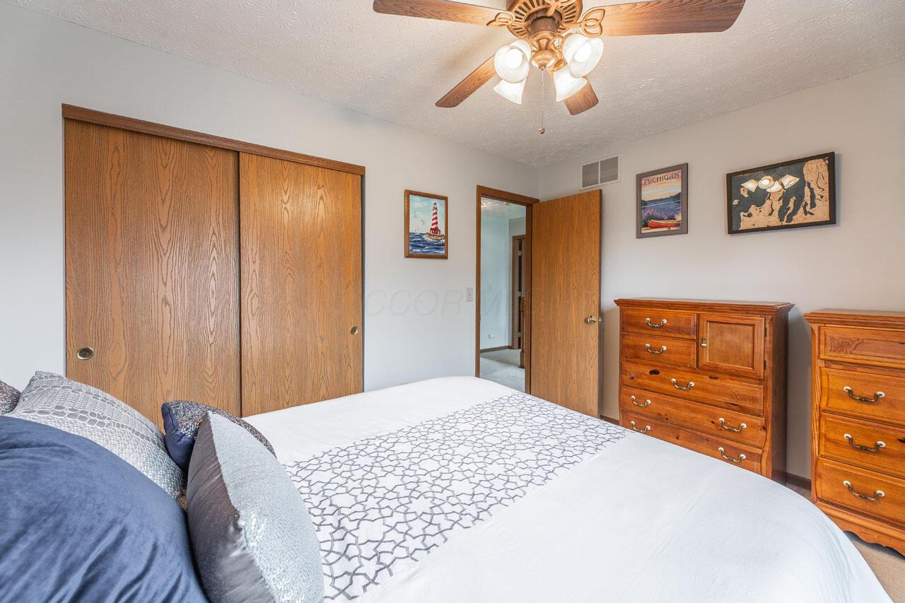 2643 Westrock Drive, Hilliard, Ohio image 29