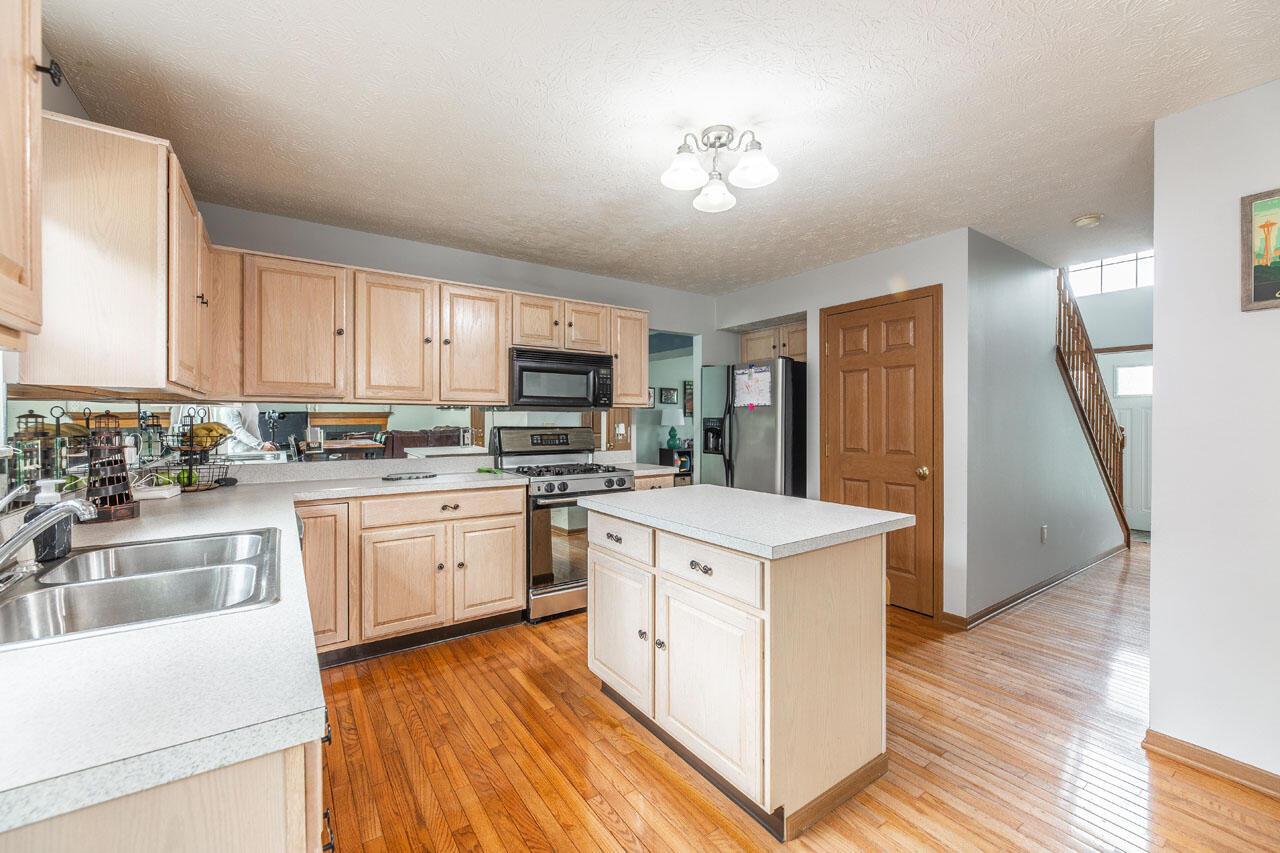 2643 Westrock Drive, Hilliard, Ohio image 11