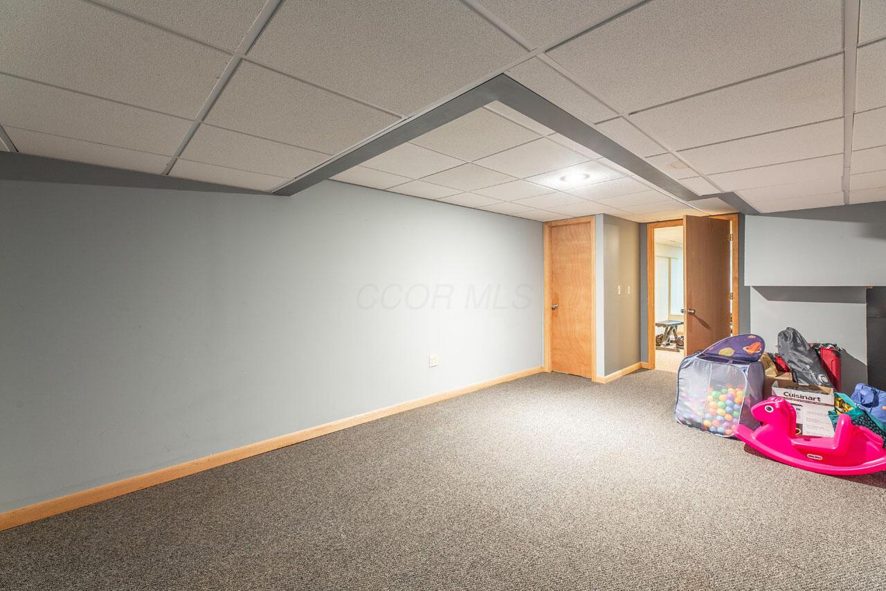 2643 Westrock Drive, Hilliard, Ohio image 37