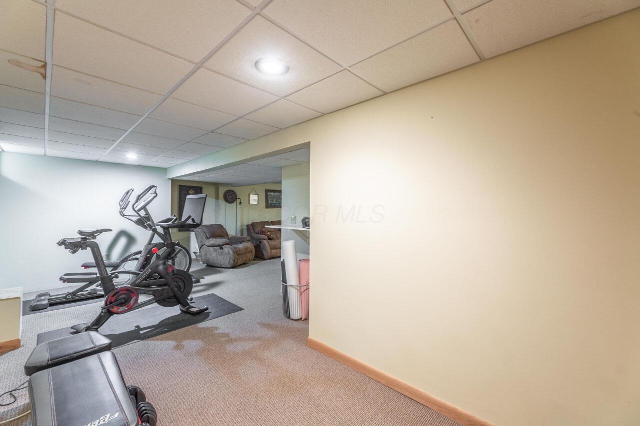 2643 Westrock Drive, Hilliard, Ohio image 35