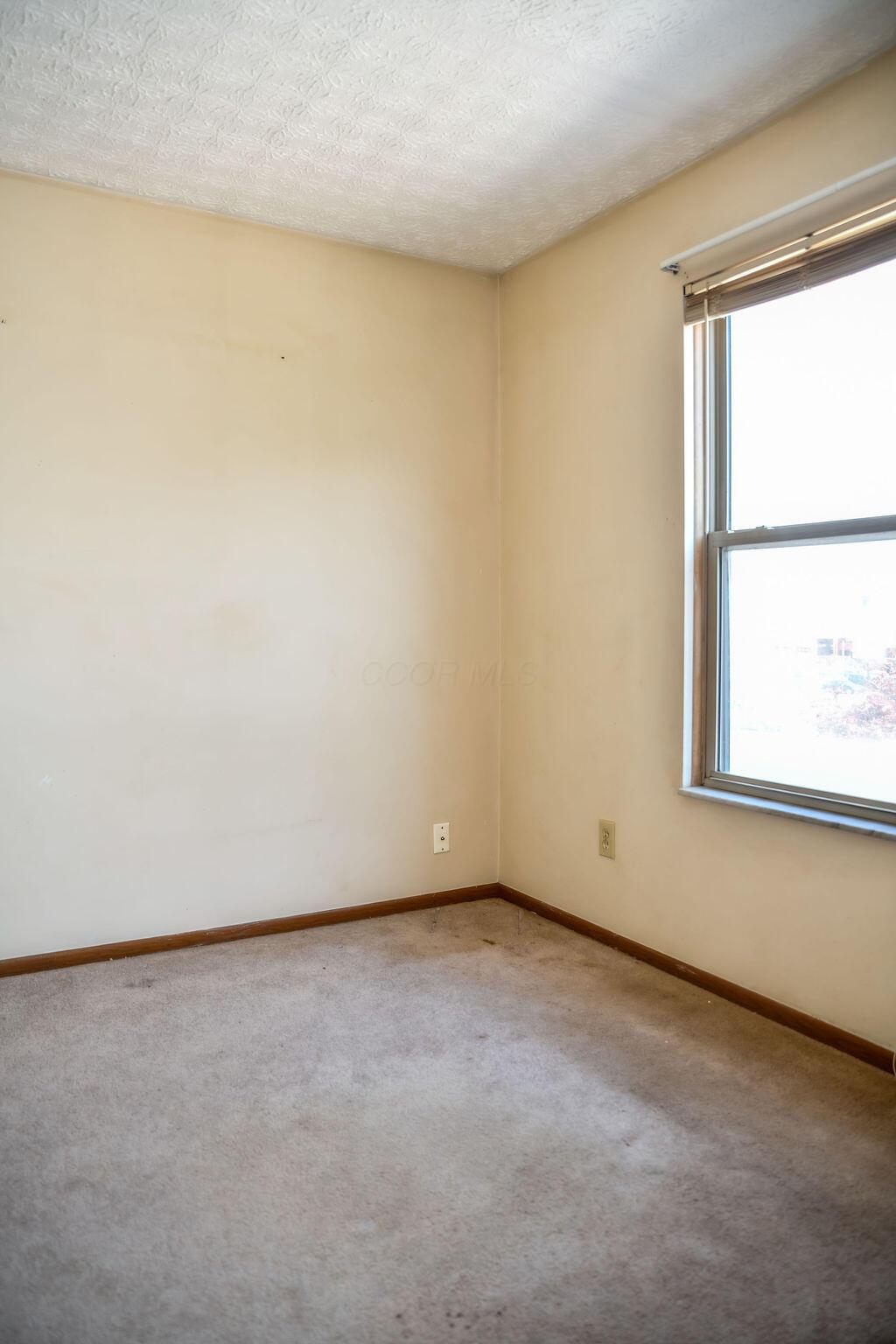 358 Chatterly Lane, Columbus, Ohio image 13