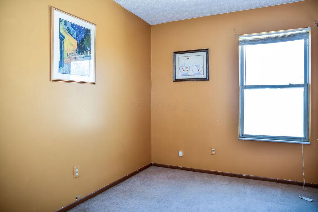 358 Chatterly Lane, Columbus, Ohio image 12