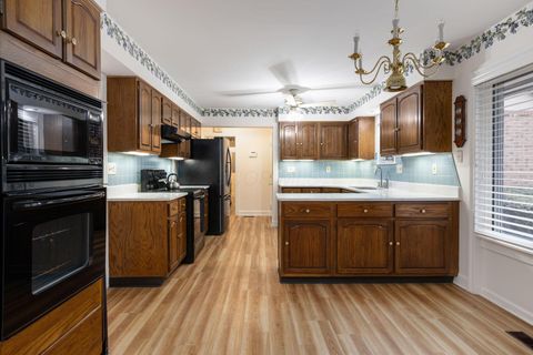 Tiny photo for 5671 Bastille Place, Columbus, OH 43213 (MLS # 226006298)