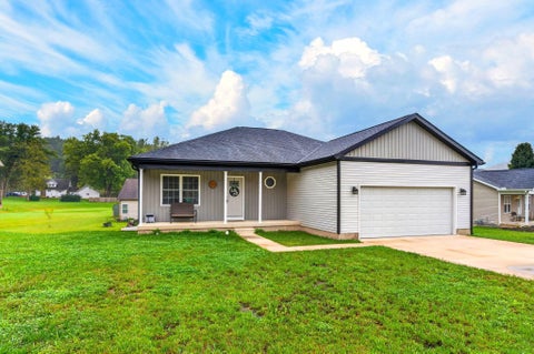Tiny photo for 13922 Hemlock Parkway, Logan, OH 43138 (MLS # 226036239)