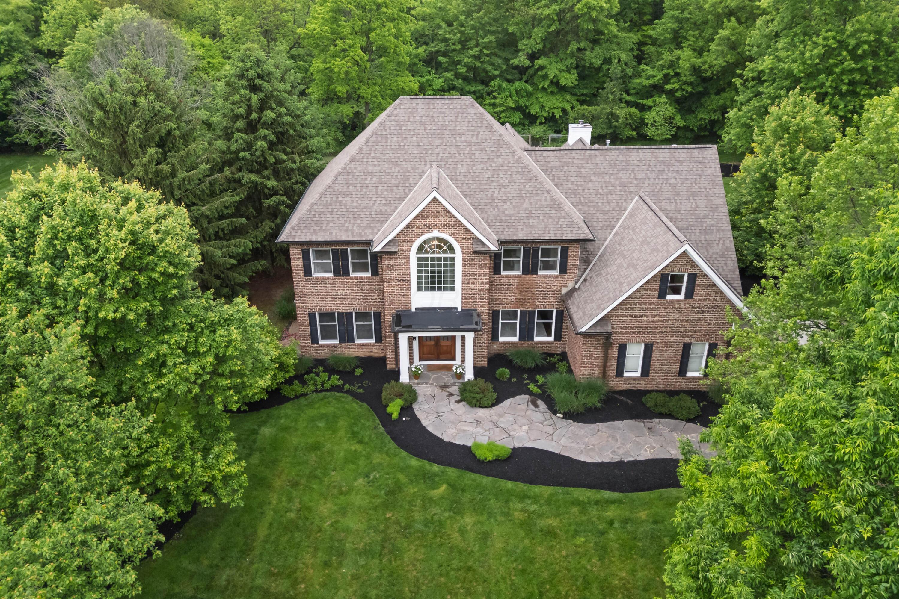 8824 Turfway Bend Drive, Powell, Ohio image 4