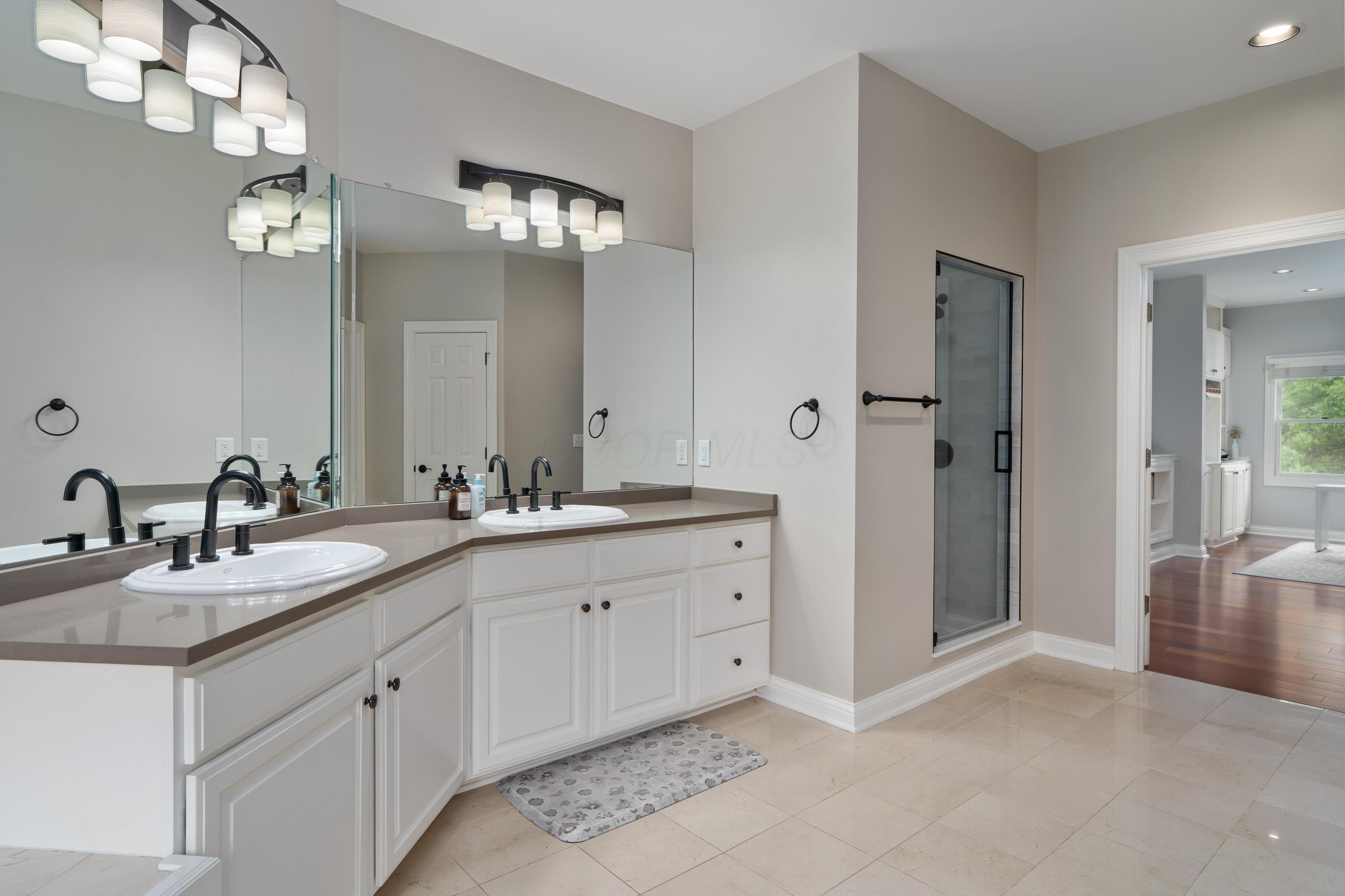8824 Turfway Bend Drive, Powell, Ohio image 47