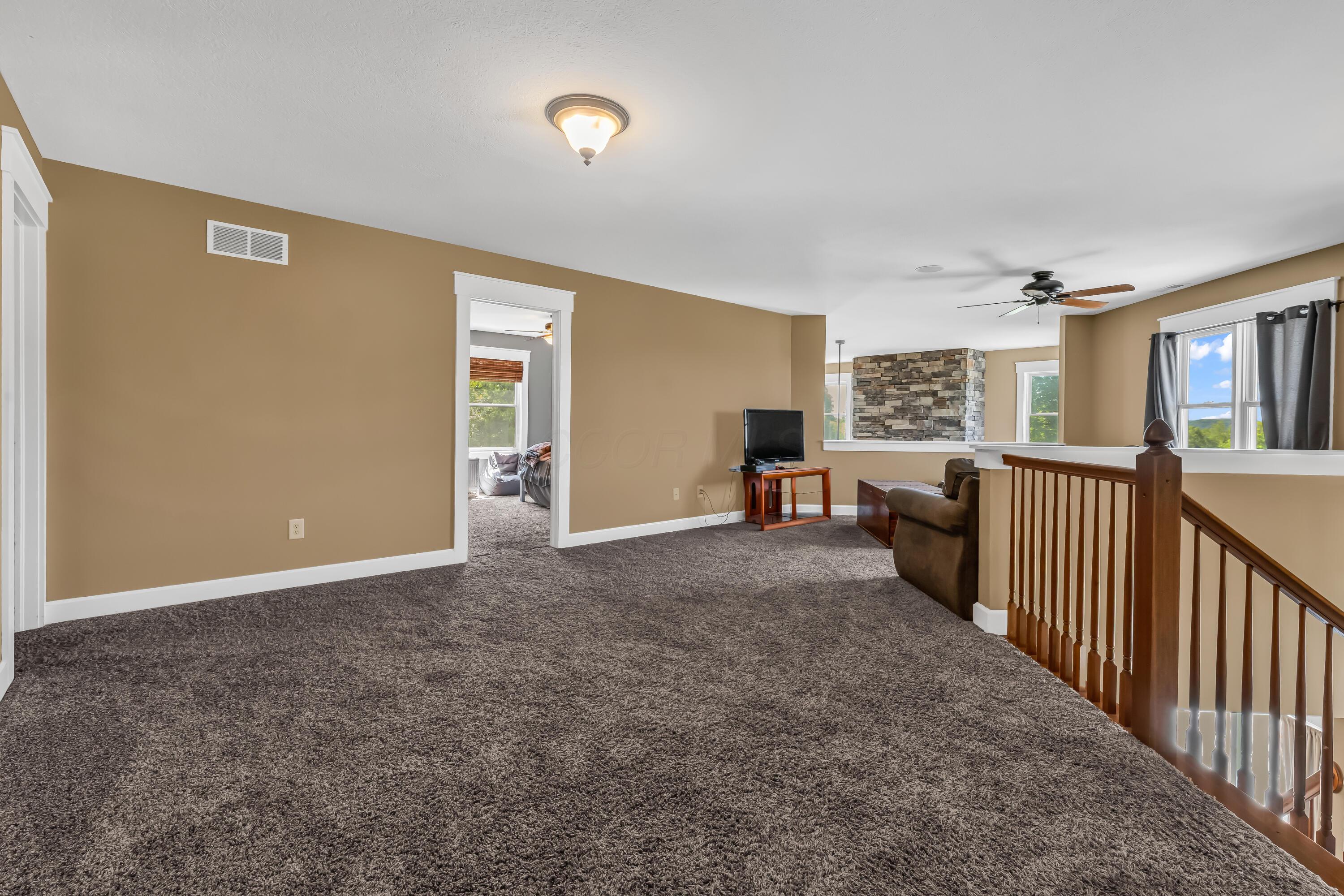 16689 Bailor Rd, Laurelville, OH, 43135, USA, 5 Bedrooms Bedrooms, ,5 BathroomsBathrooms,Residential,Active,16689 Bailor Rd,226016523