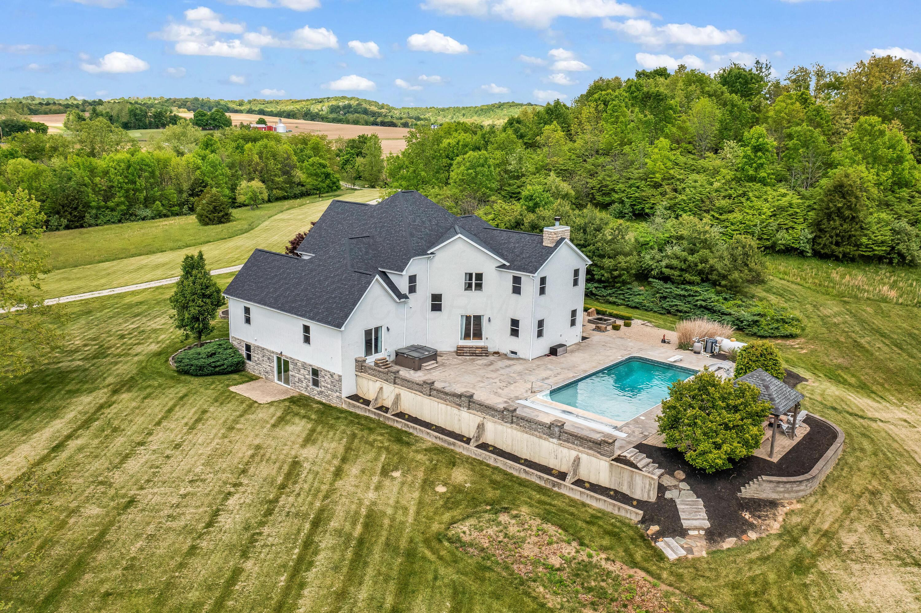 16689 Bailor Rd, Laurelville, OH, 43135, USA, 5 Bedrooms Bedrooms, ,5 BathroomsBathrooms,Residential,Active,16689 Bailor Rd,226016523
