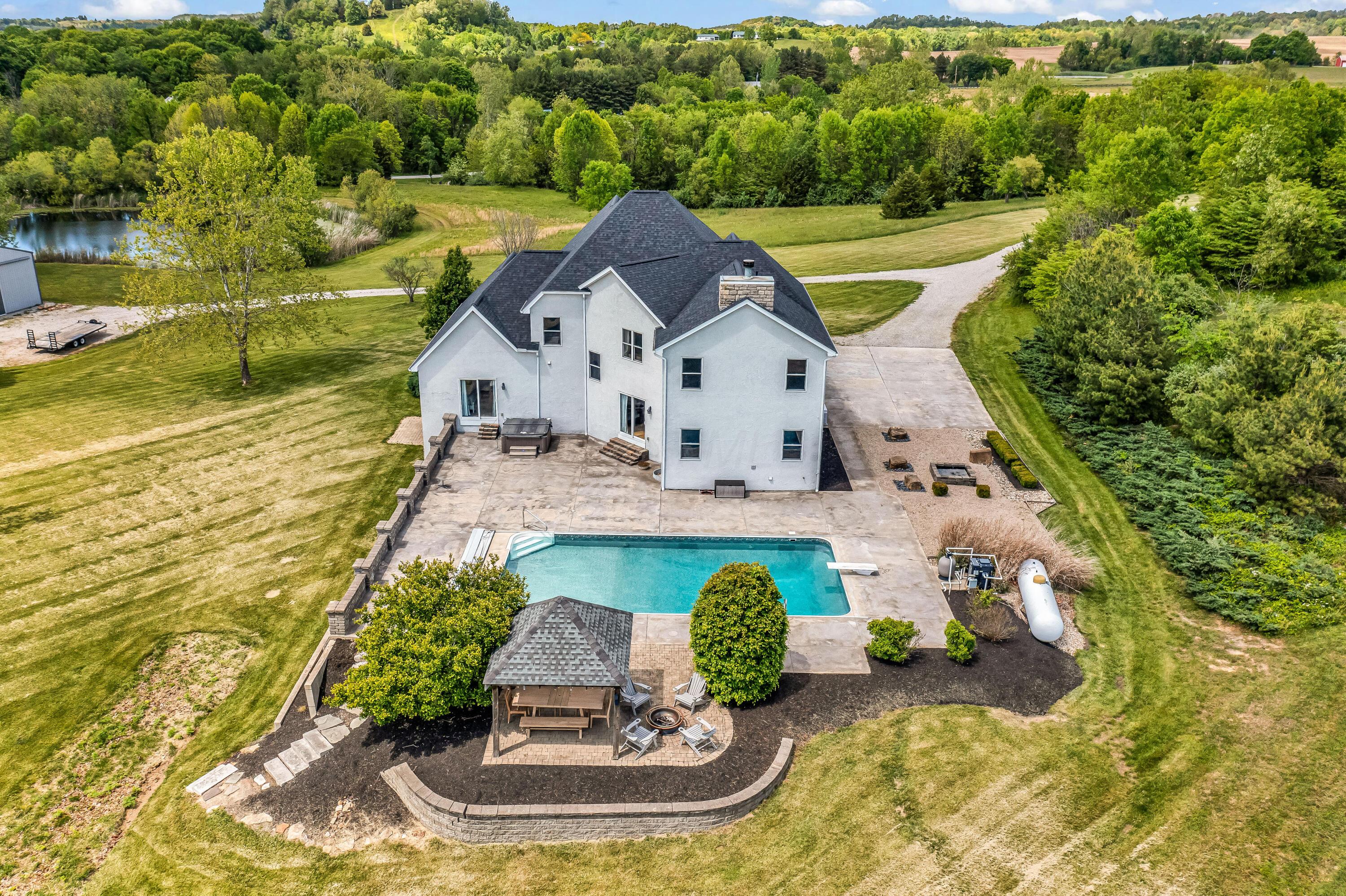 16689 Bailor Rd, Laurelville, OH, 43135, USA, 5 Bedrooms Bedrooms, ,5 BathroomsBathrooms,Residential,Active,16689 Bailor Rd,226016523