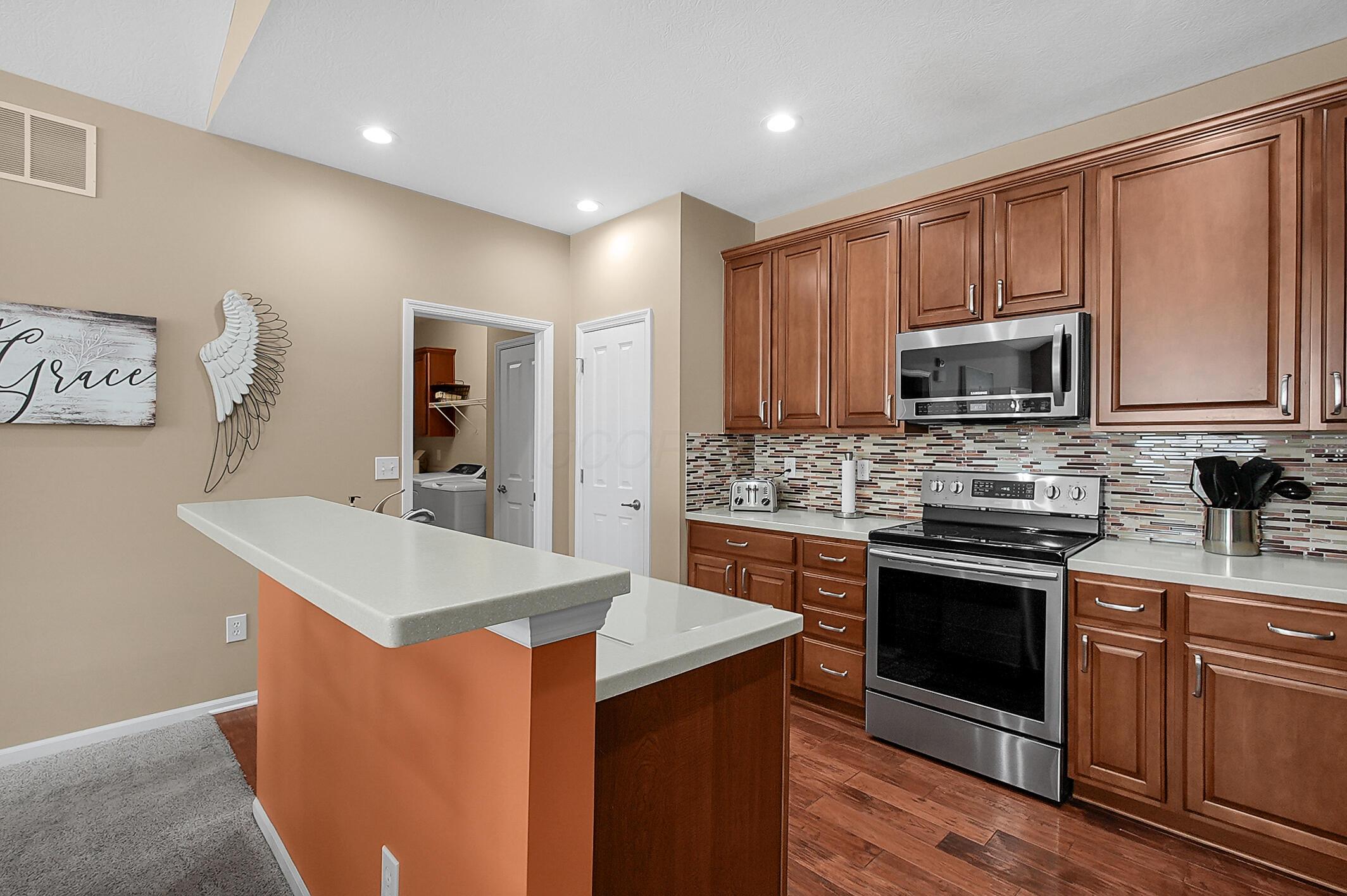 4756 Clubpark Drive, Hilliard, Ohio image 12