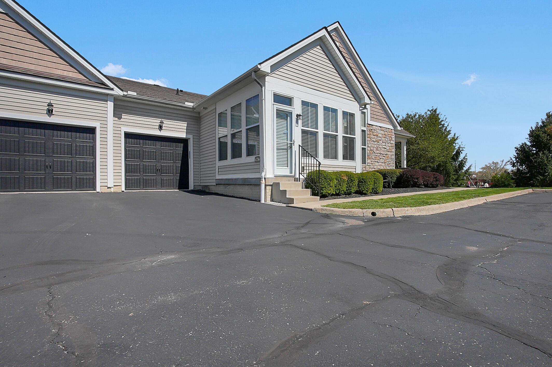 4756 Clubpark Drive, Hilliard, Ohio image 2