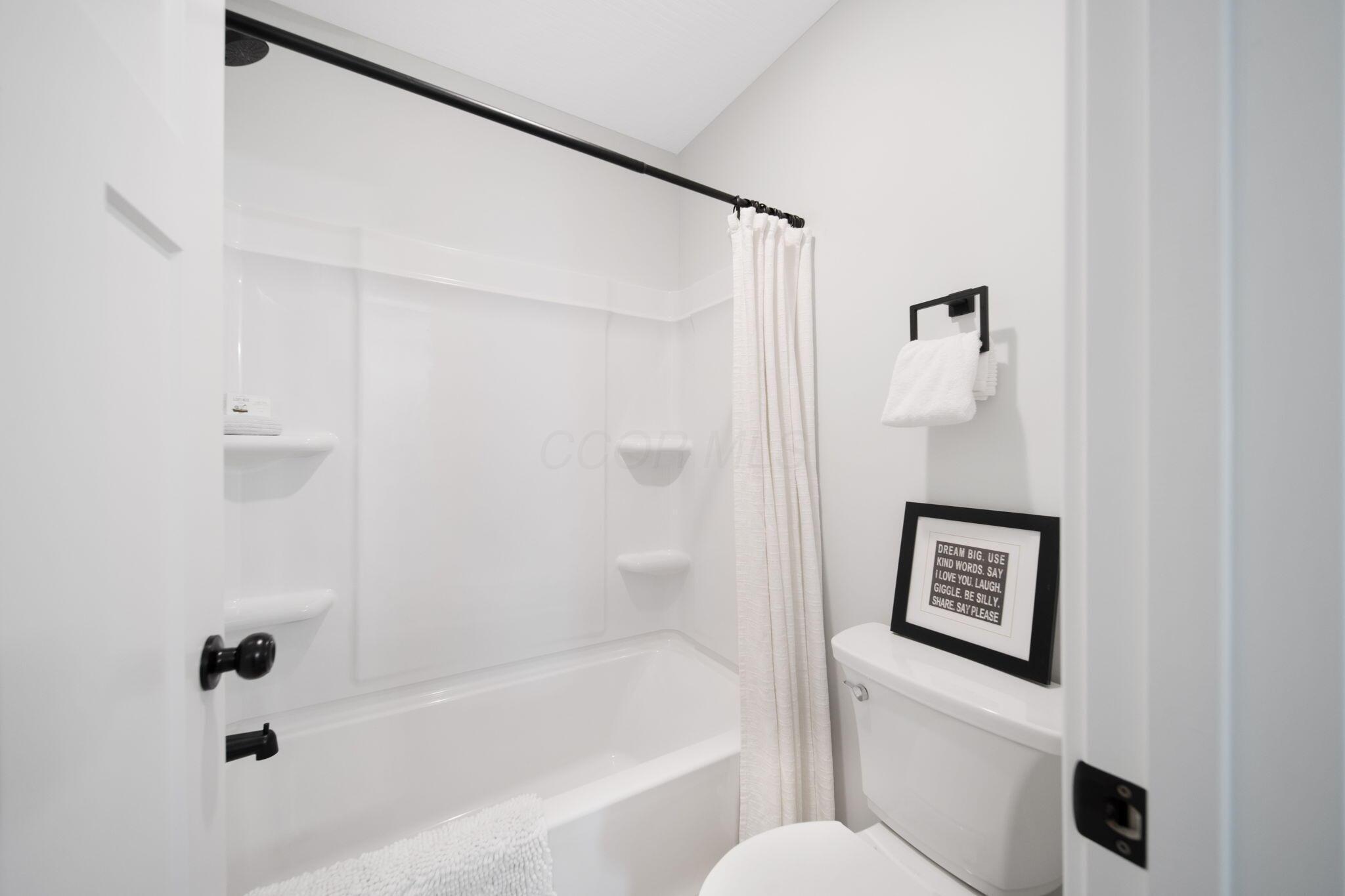 645 Augusta Drive, Marion, Ohio image 32