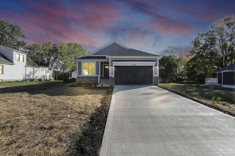 Photo of 525 Ashwood Road, Columbus, OH 43207 (MLS # 225039012)