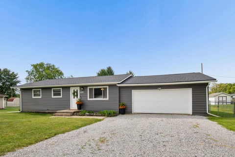 Photo of 4285 Jermoore Road, Obetz, OH 43207 (MLS # 226034375)