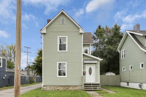 Photo of 92 Stevens Avenue, Columbus, OH 43222 (MLS # 225039409)