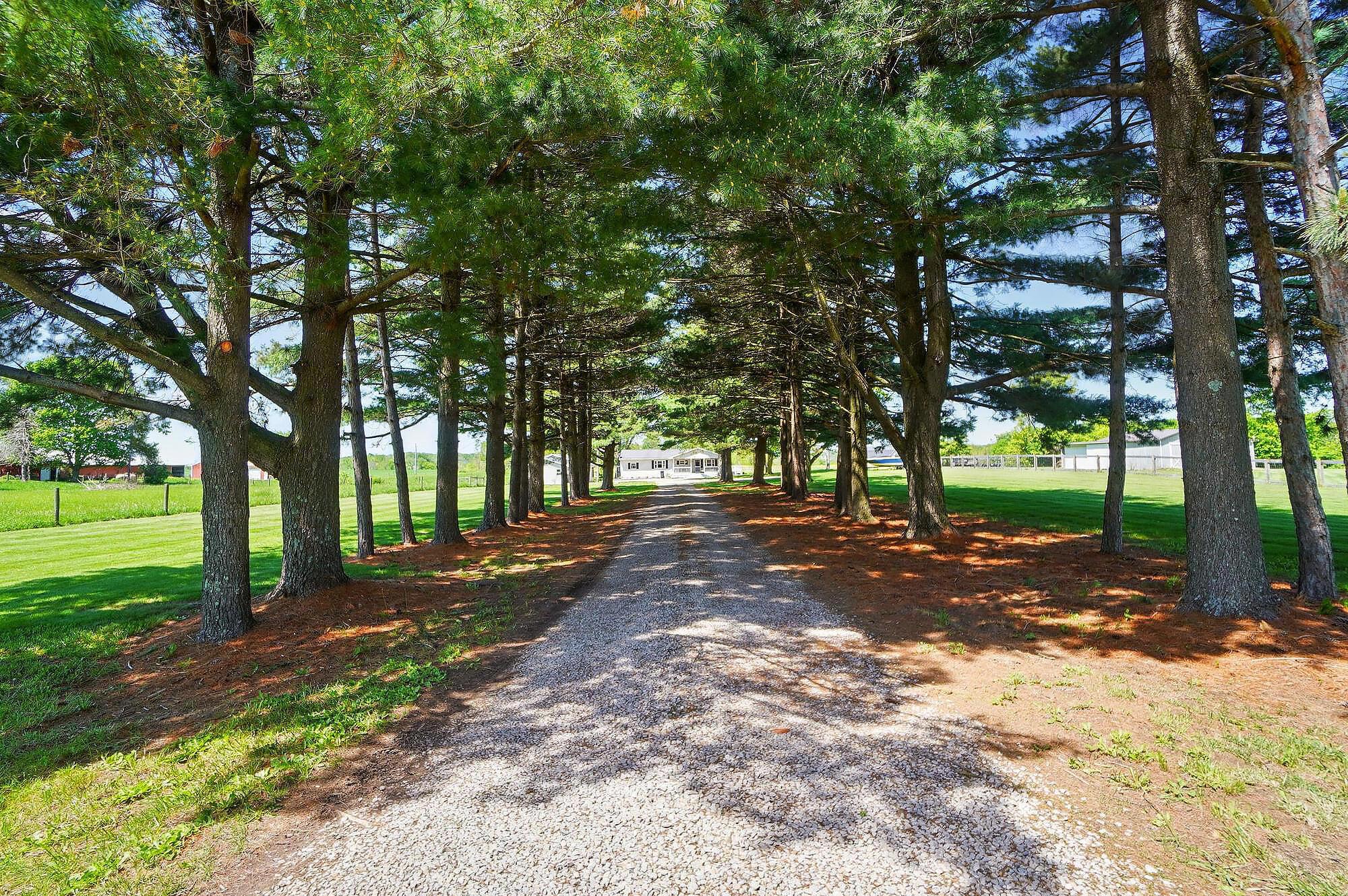 12955 State Route 188, Thornville, Ohio image 2