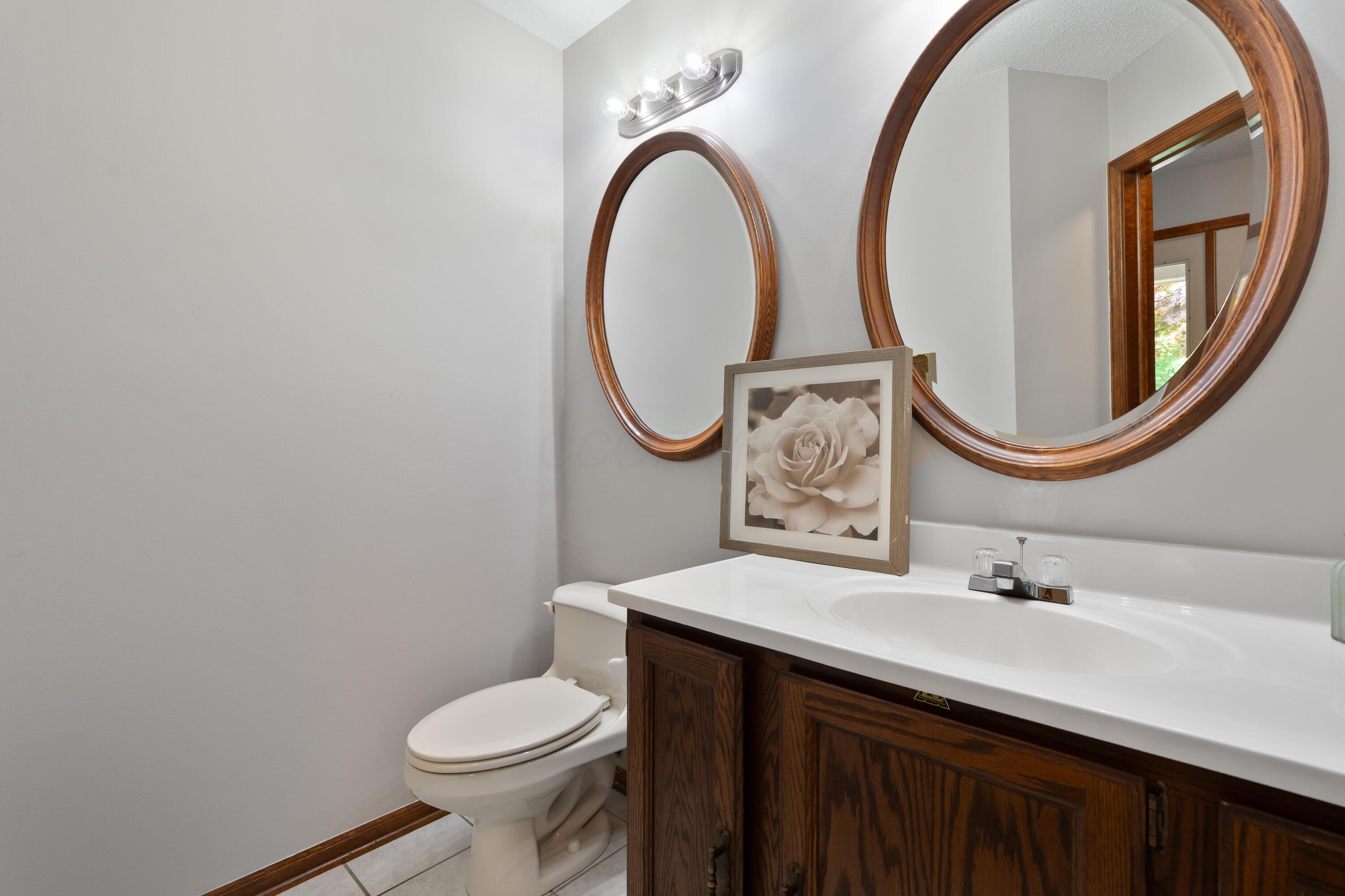 2321 Worthingwoods Boulevard, Powell, Ohio image 27