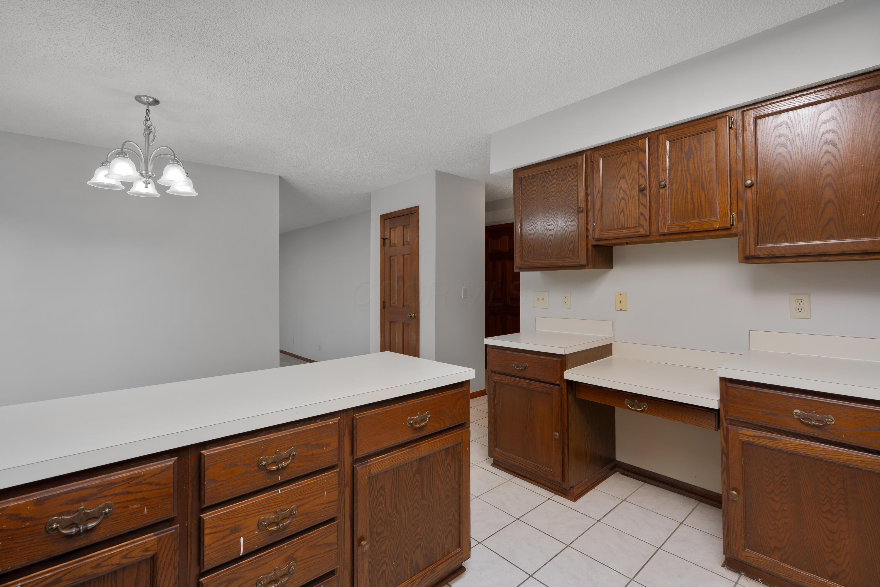2321 Worthingwoods Boulevard, Powell, Ohio image 19