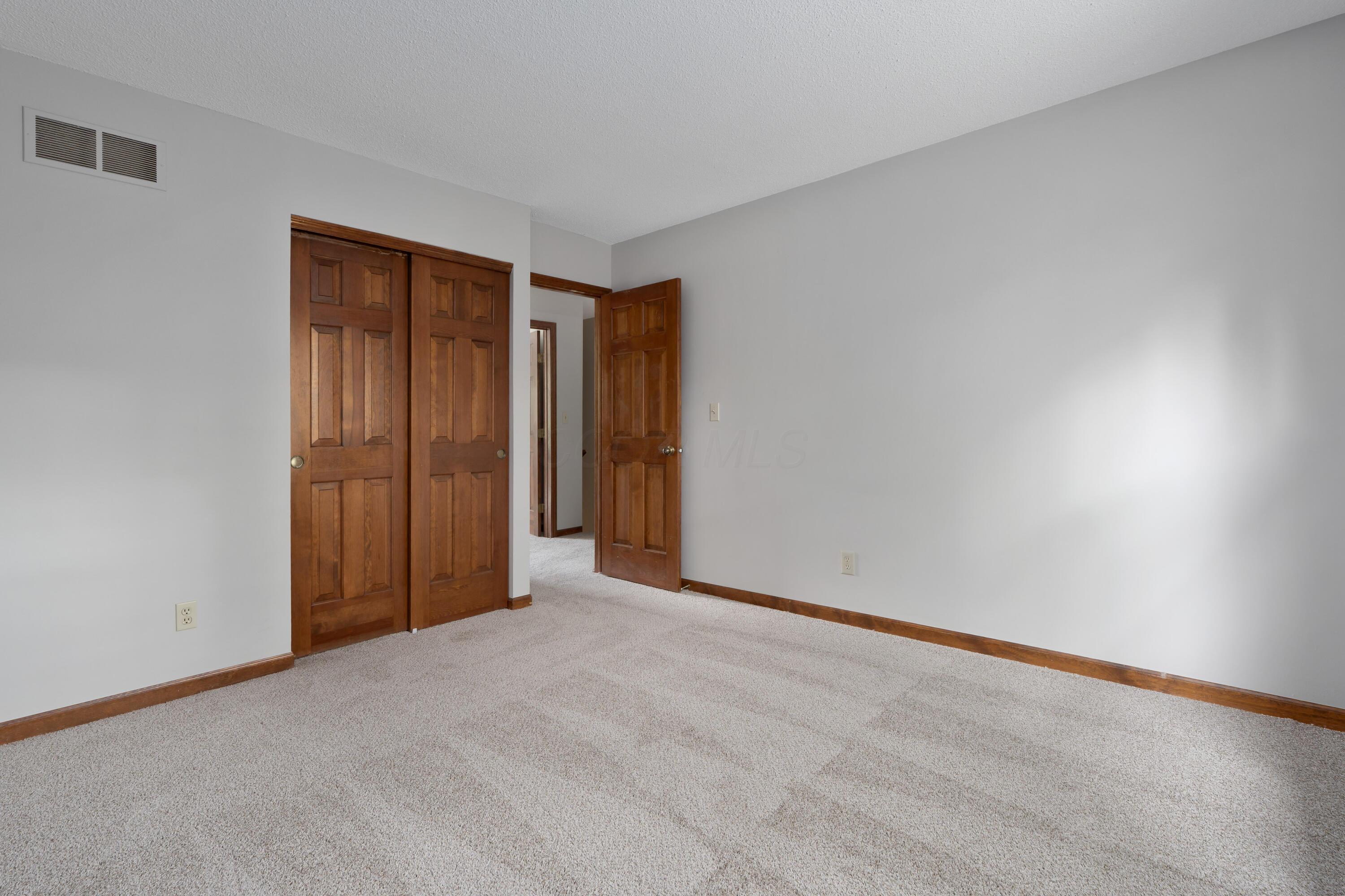 2321 Worthingwoods Boulevard, Powell, Ohio image 34