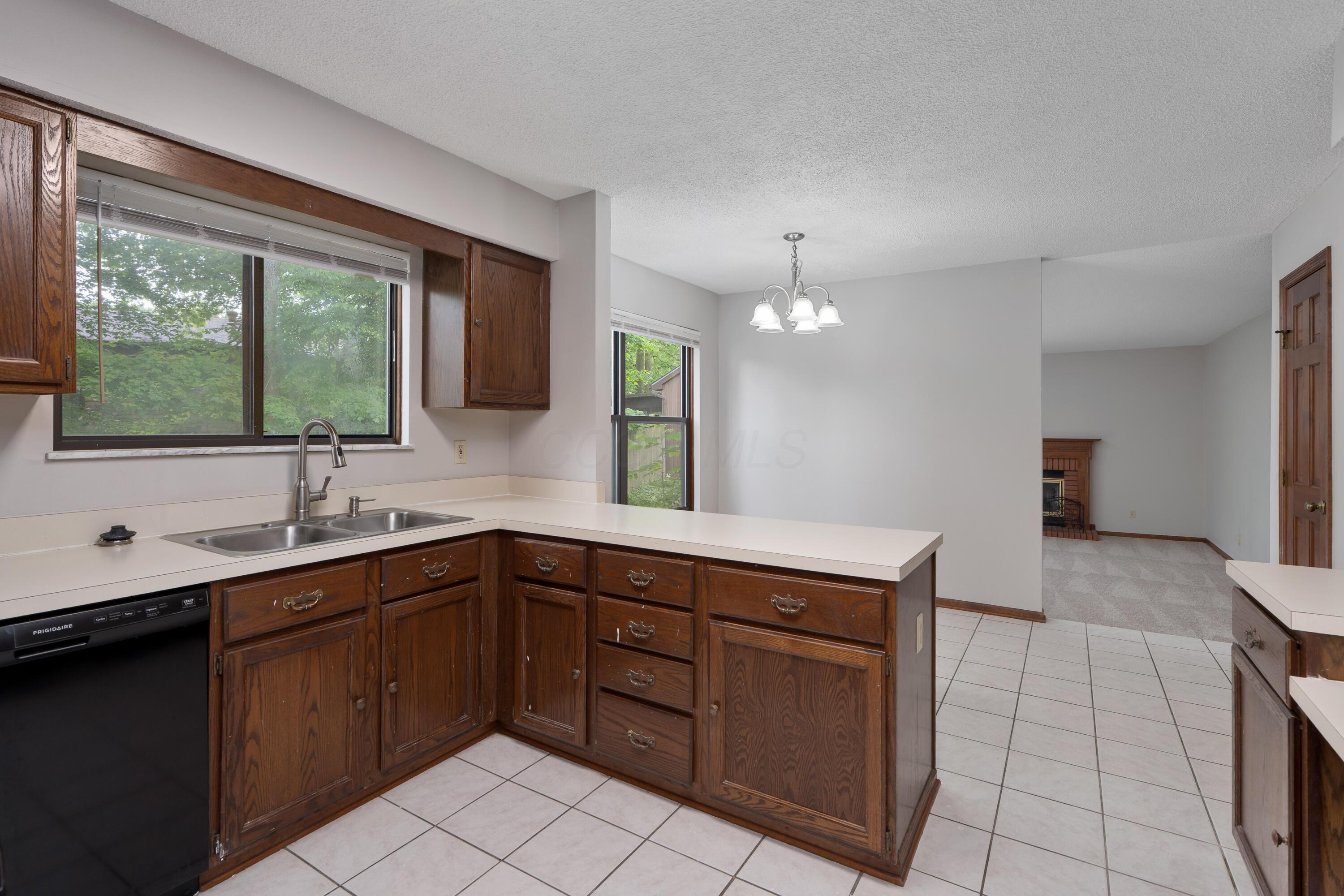 2321 Worthingwoods Boulevard, Powell, Ohio image 18