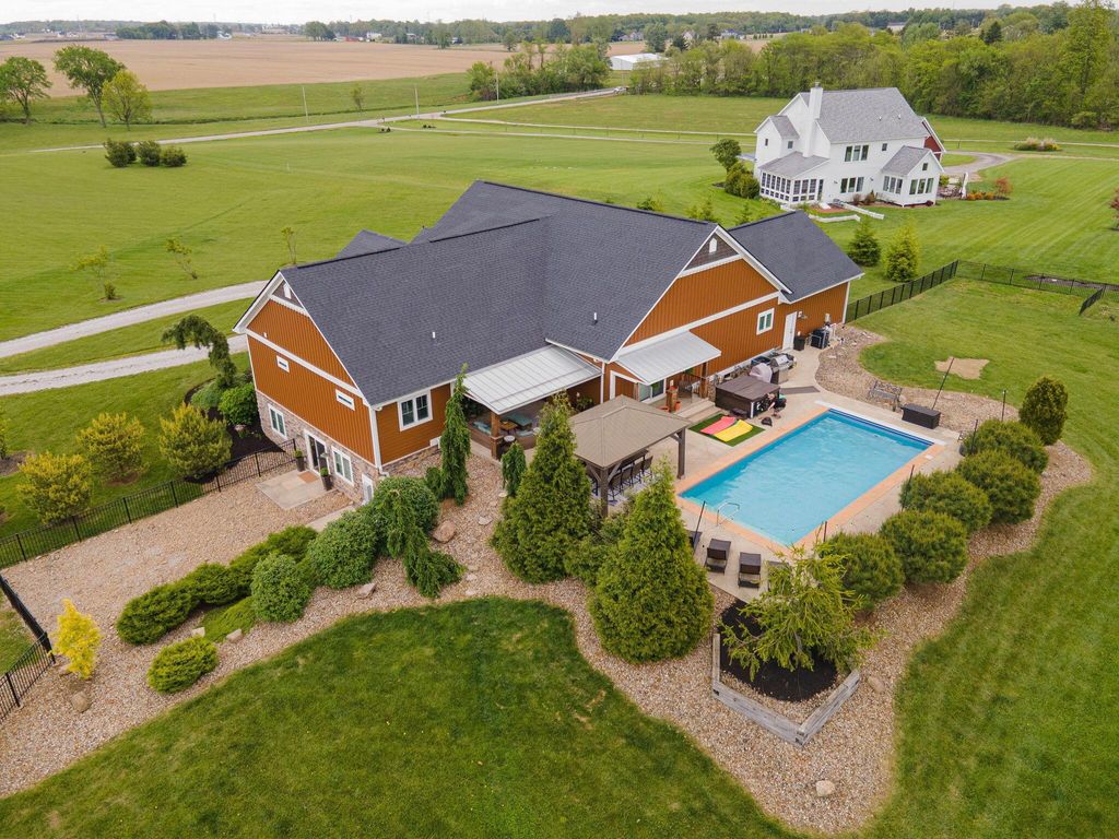 Photo of 14520 Center Village Road, Galena, OH 43021 (MLS # 226016992)