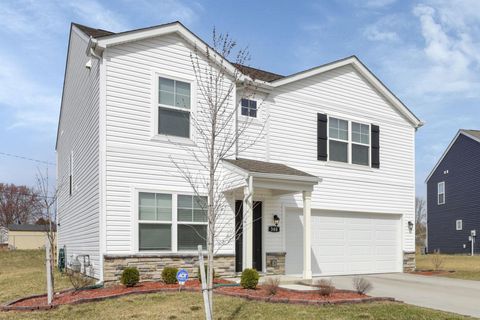 Photo of 380 E Trinity Way, Newark, OH 43055 (MLS # 225044492)