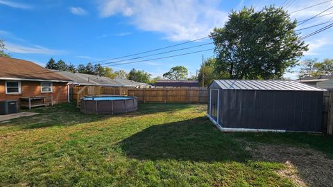 Tiny photo for 435 Redmond Road, Columbus, OH 43228 (MLS # 225037525)