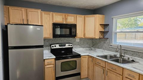 Tiny photo for 435 Redmond Road, Columbus, OH 43228 (MLS # 225037525)