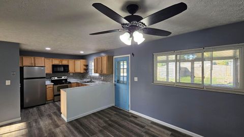 Tiny photo for 435 Redmond Road, Columbus, OH 43228 (MLS # 225037525)