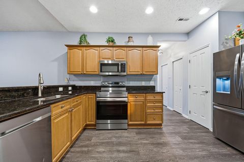 Tiny photo for 1393 Cascade Drive 19 #19, Grove City, OH 43123 (MLS # 225044765)