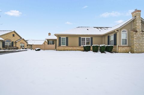 Tiny photo for 1393 Cascade Drive 19 #19, Grove City, OH 43123 (MLS # 225044765)