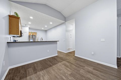 Tiny photo for 1393 Cascade Drive 19 #19, Grove City, OH 43123 (MLS # 225044765)