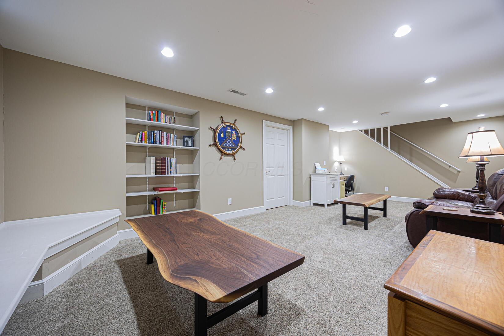 Westerville, Ohio 43082, United States, 4 Bedrooms Bedrooms, ,3 BathroomsBathrooms,Residential,Contingent,85763