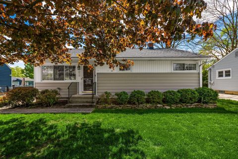 Photo of 2513 Woodstock Road, Columbus, OH 43221 (MLS # 226013262)