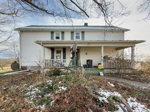 Photo of 10159 Lake Road NE, Millersport, OH 43046 (MLS # 225045375)