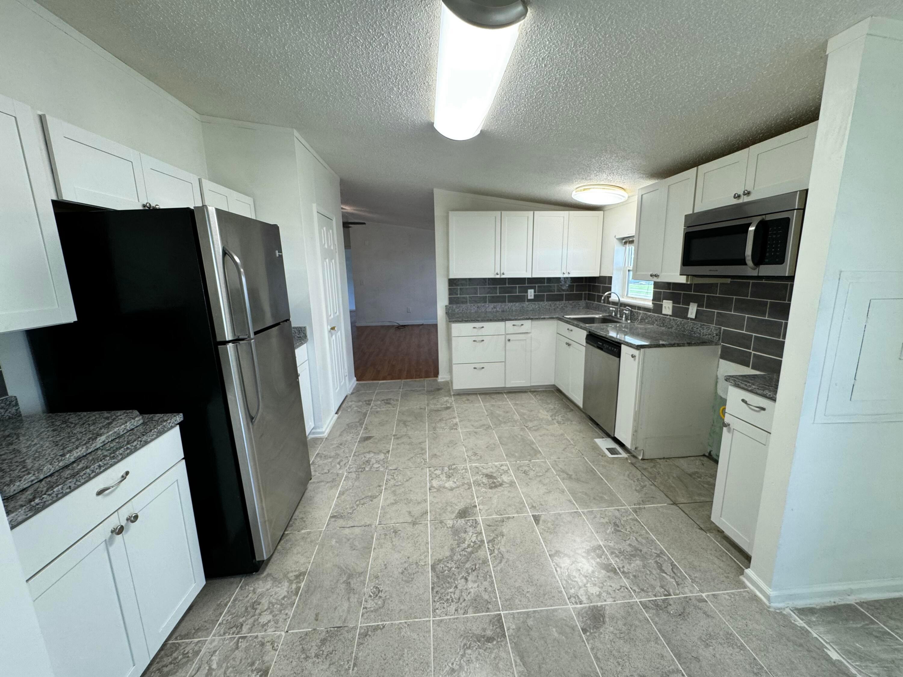215 Rona Boulevard, Pataskala, Ohio image 11