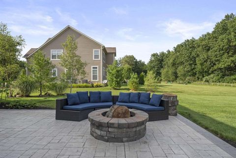 Tiny photo for 2896 Sandycombe Drive, New Albany, OH 43054 (MLS # 226000501)